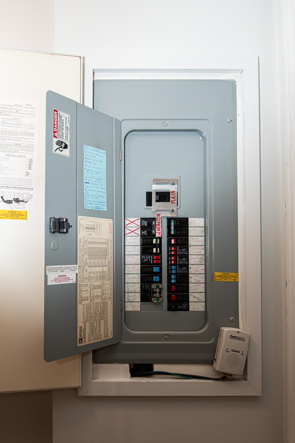 Hampstead, New Hampshire 03841, United States, 2 Bedrooms Bedrooms, ,2 BathroomsBathrooms,Residential,Pending,125042