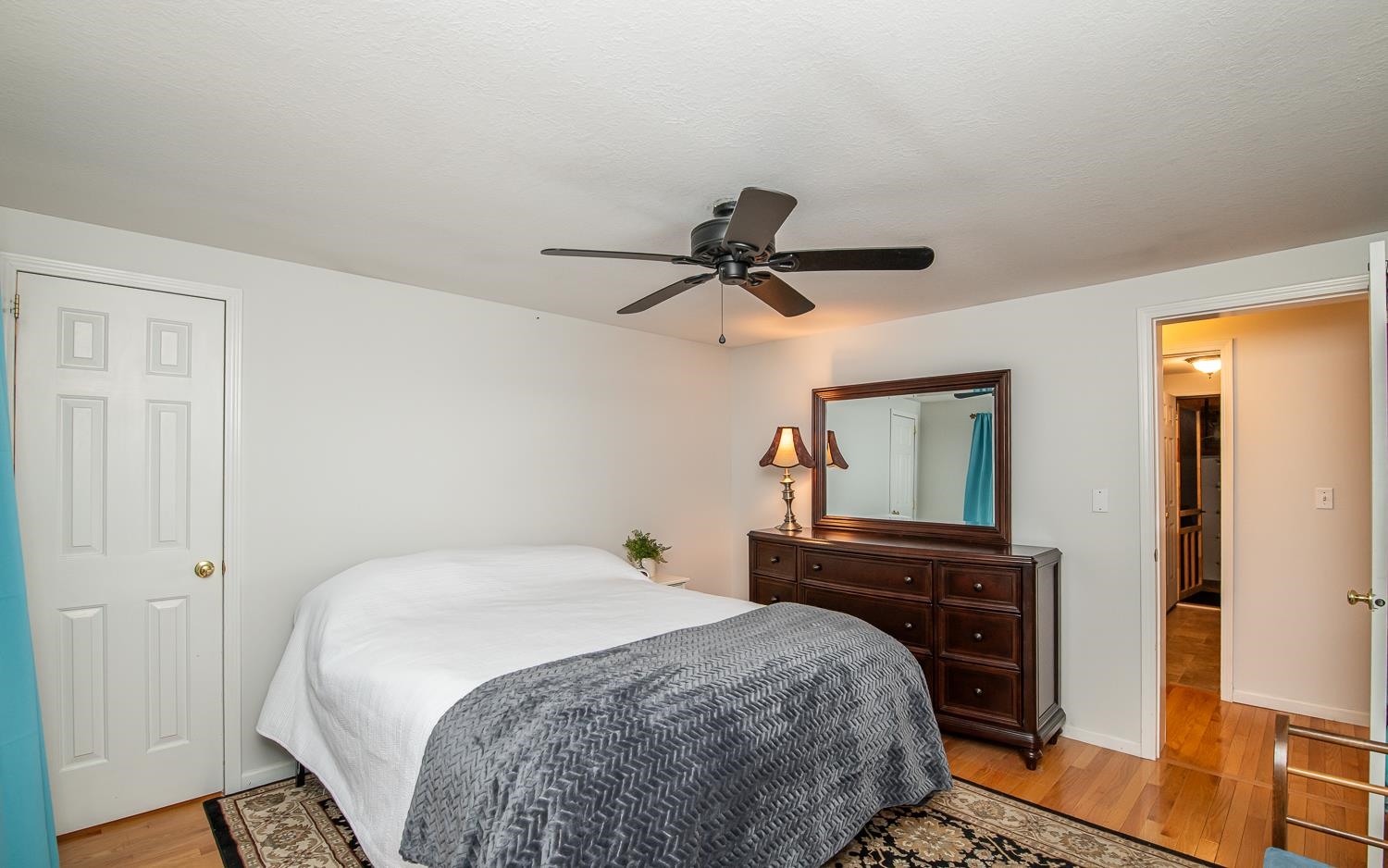 Hampstead, New Hampshire 03841, United States, 2 Bedrooms Bedrooms, ,2 BathroomsBathrooms,Residential,Pending,125042