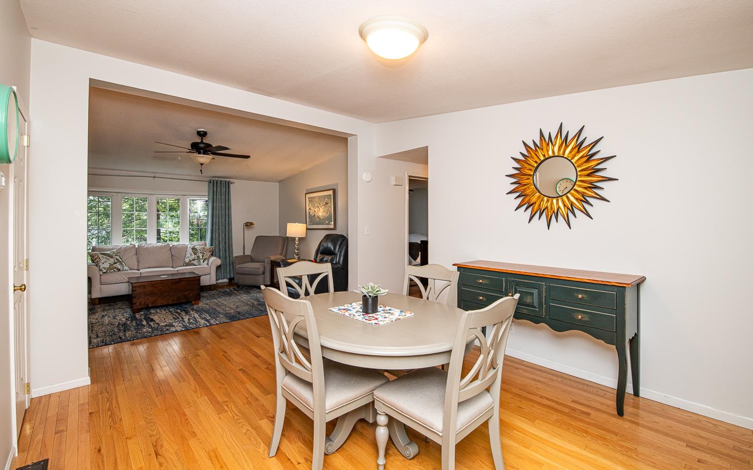 Hampstead, New Hampshire 03841, United States, 2 Bedrooms Bedrooms, ,2 BathroomsBathrooms,Residential,Pending,125042