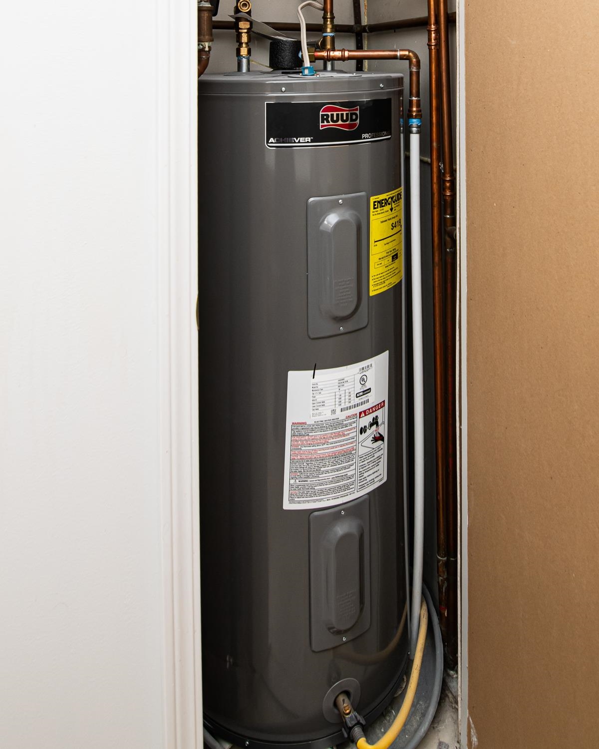 Hampstead, New Hampshire 03841, United States, 2 Bedrooms Bedrooms, ,2 BathroomsBathrooms,Residential,Pending,125042