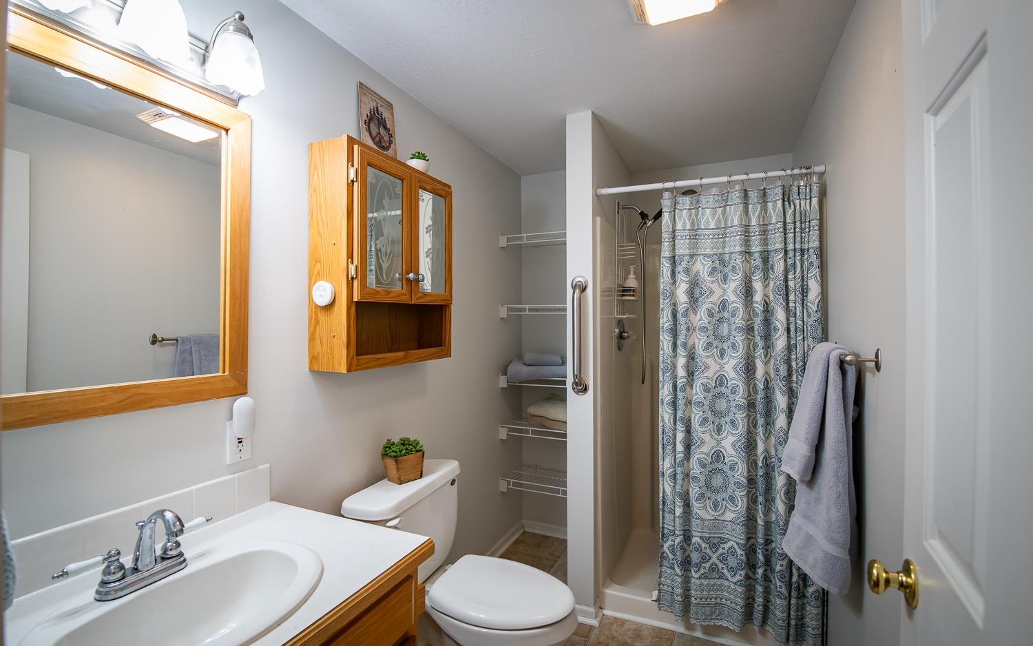 Hampstead, New Hampshire 03841, United States, 2 Bedrooms Bedrooms, ,2 BathroomsBathrooms,Residential,Pending,125042