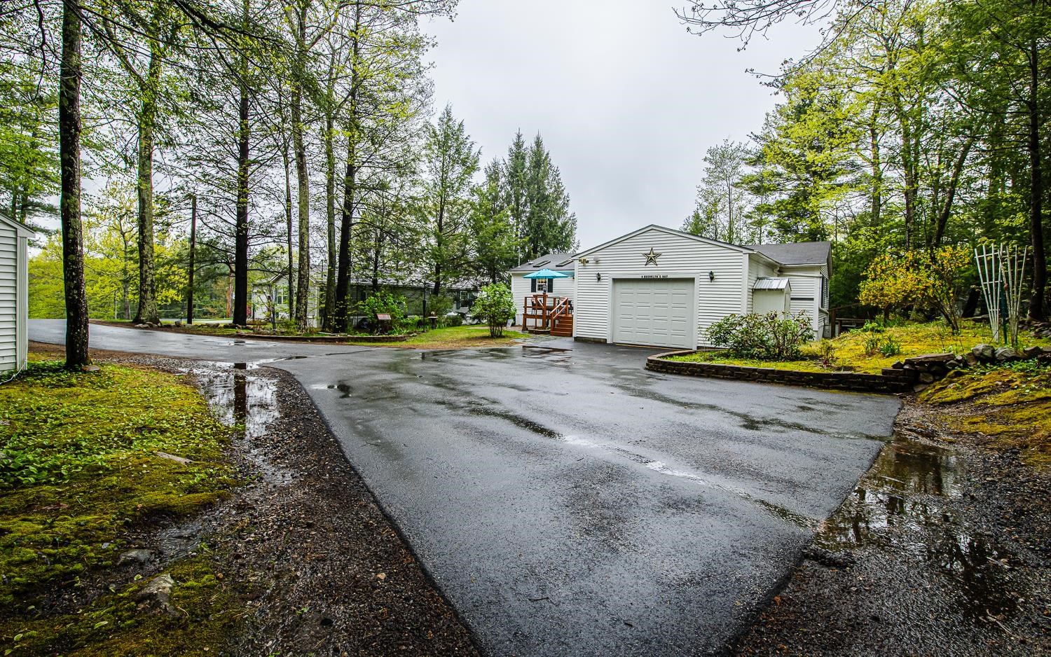 Hampstead, New Hampshire 03841, United States, 2 Bedrooms Bedrooms, ,2 BathroomsBathrooms,Residential,Pending,125042