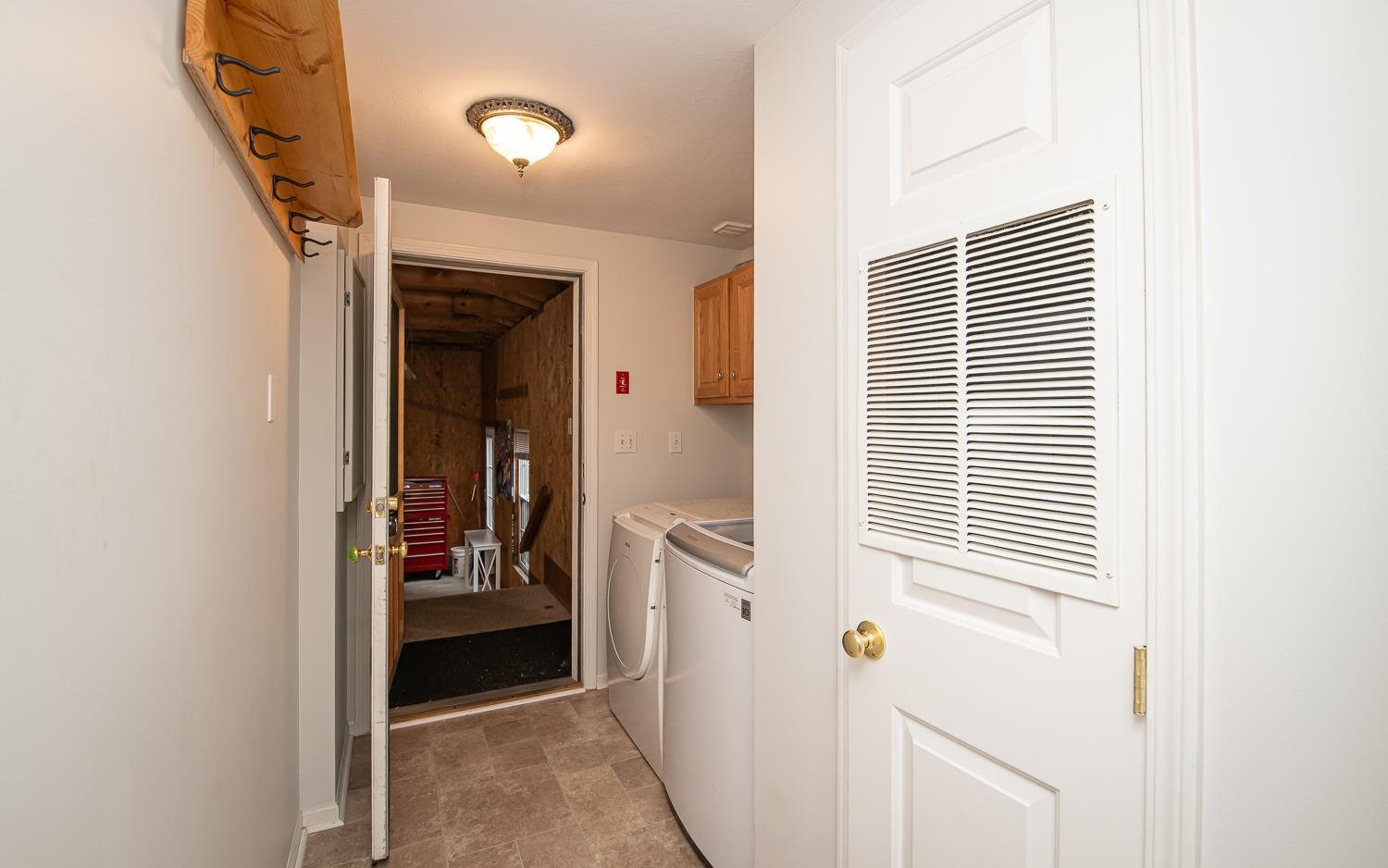 Hampstead, New Hampshire 03841, United States, 2 Bedrooms Bedrooms, ,2 BathroomsBathrooms,Residential,Pending,125042