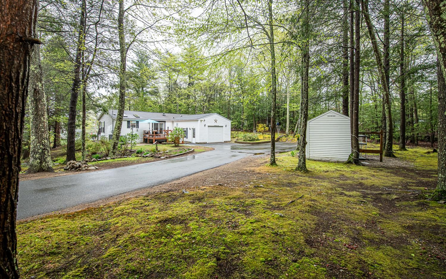 Hampstead, New Hampshire 03841, United States, 2 Bedrooms Bedrooms, ,2 BathroomsBathrooms,Residential,Pending,125042