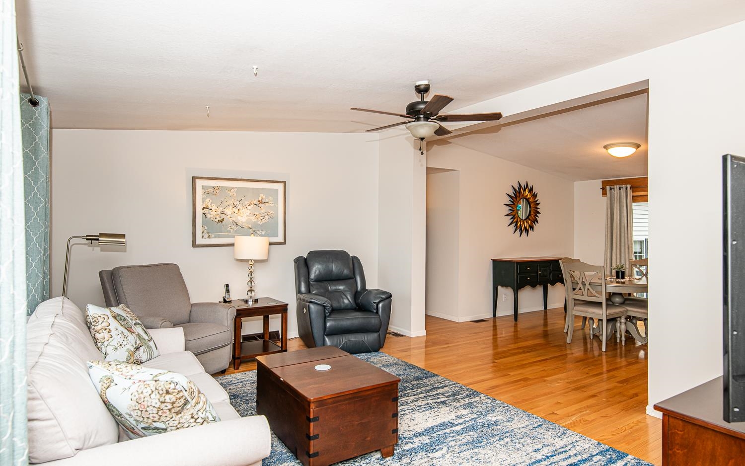 Hampstead, New Hampshire 03841, United States, 2 Bedrooms Bedrooms, ,2 BathroomsBathrooms,Residential,Pending,125042