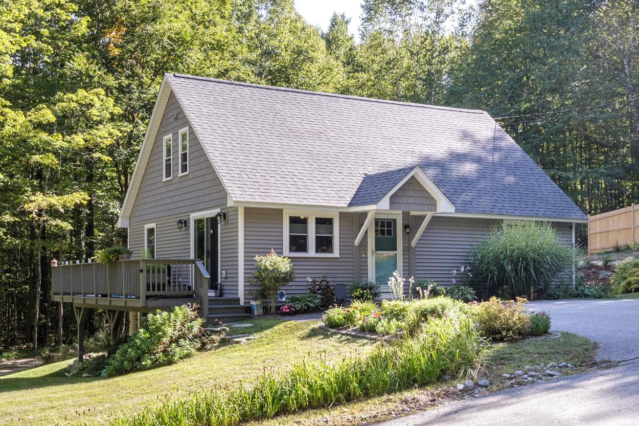 Bradford, New Hampshire 03221, United States, 3 Bedrooms Bedrooms, ,2 BathroomsBathrooms,Residential,Pending,207610