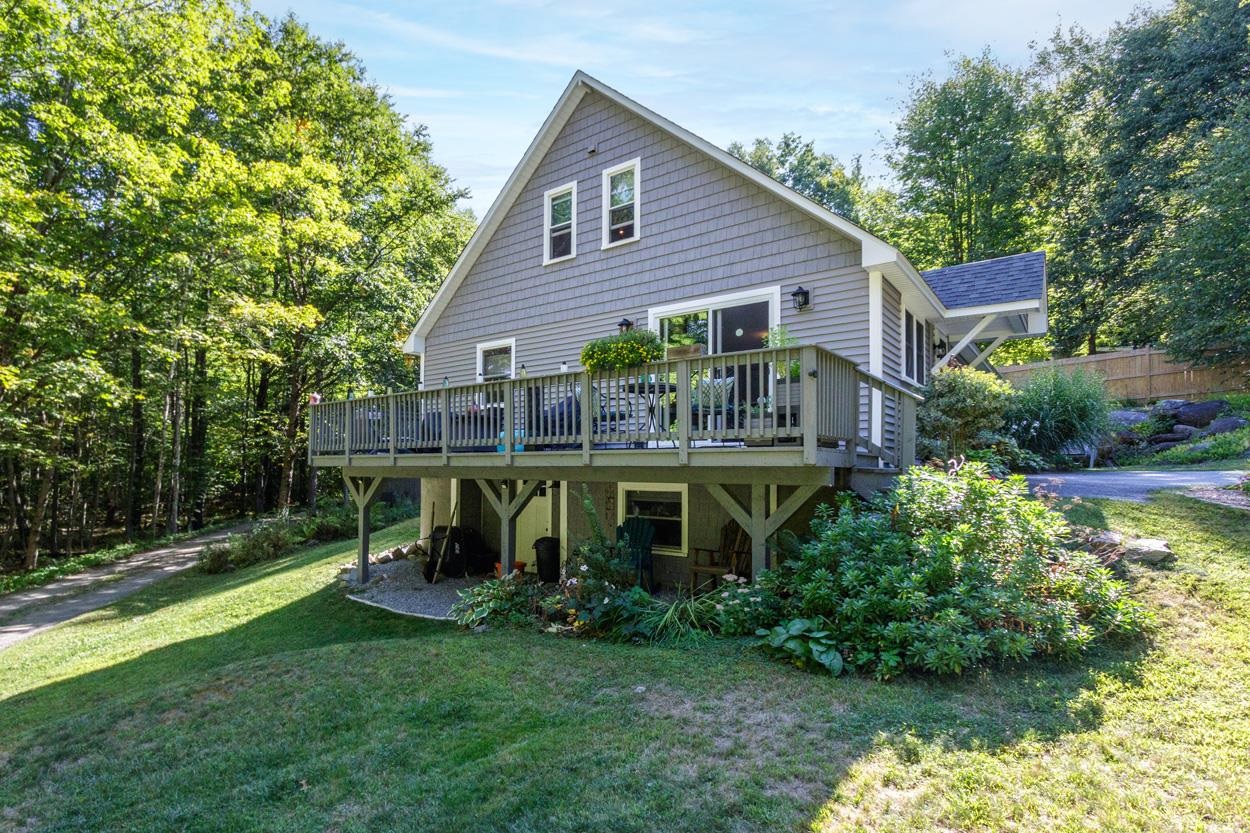 Bradford, New Hampshire 03221, United States, 3 Bedrooms Bedrooms, ,2 BathroomsBathrooms,Residential,Pending,207610