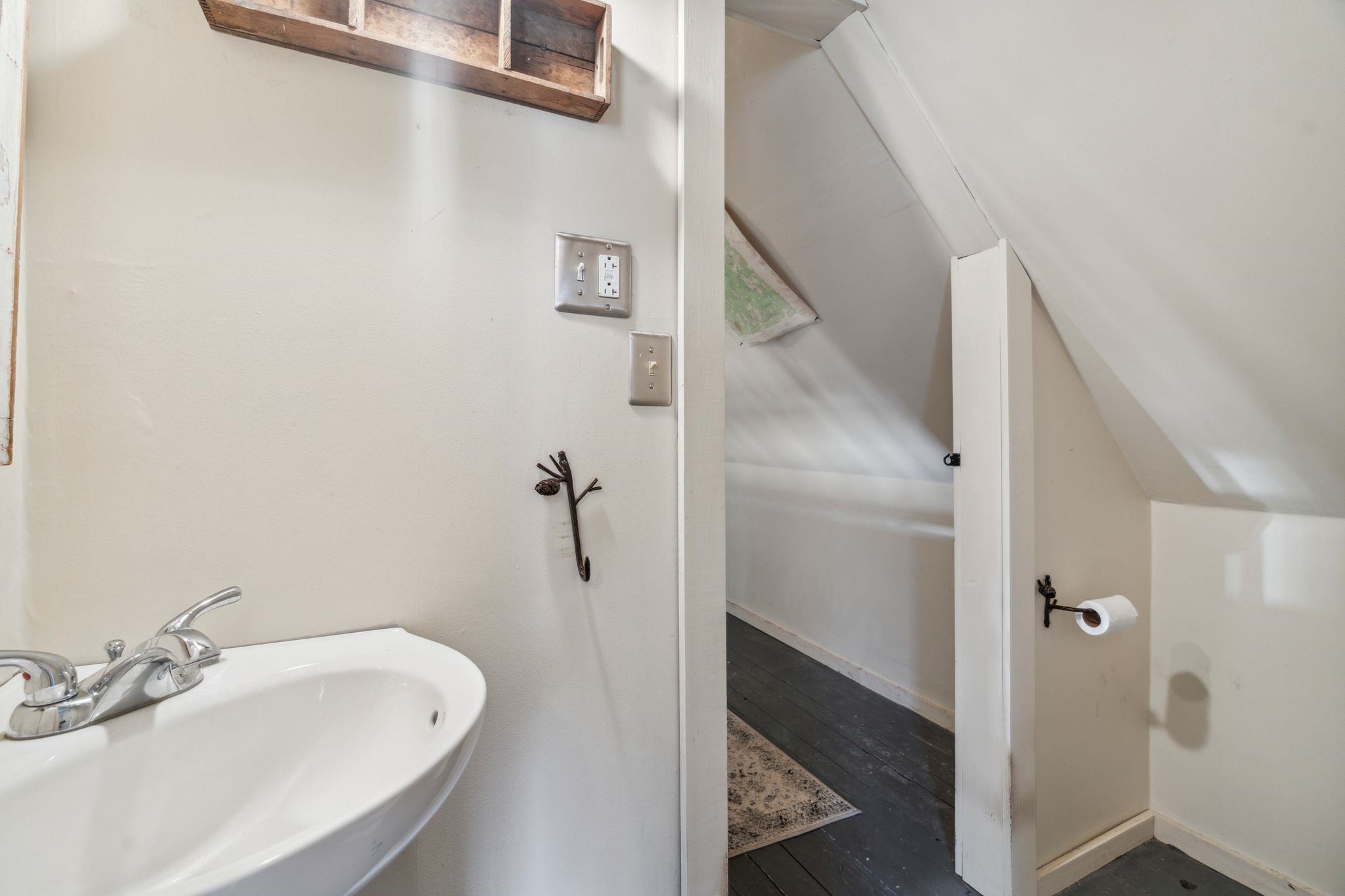 Groton, Vermont 05046, United States, 3 Bedrooms Bedrooms, ,2 BathroomsBathrooms,Residential,Active,22466