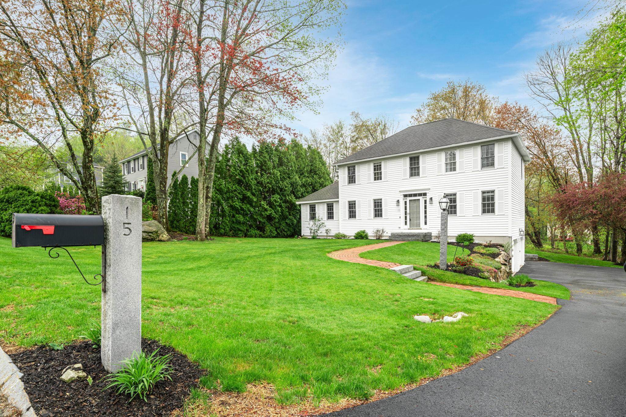 15 Springwood Drive