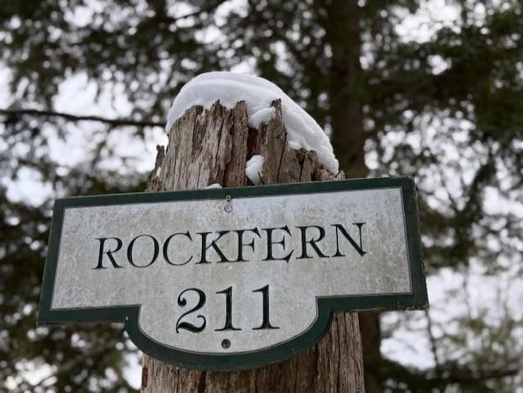 Photo of 211 Lake Avenue, Sunapee, NH 03255 (MLS # 5081025)