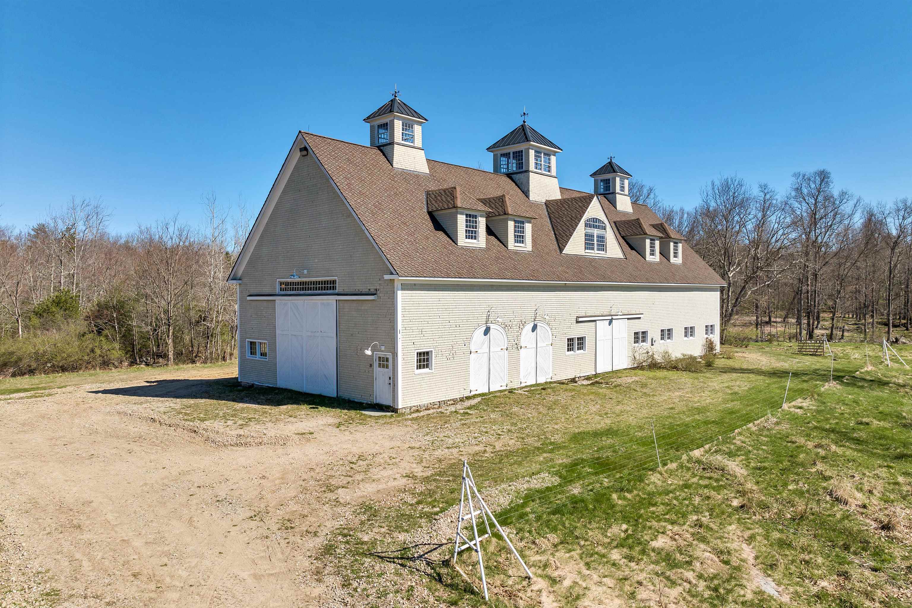 21/25 Winecellar Road
