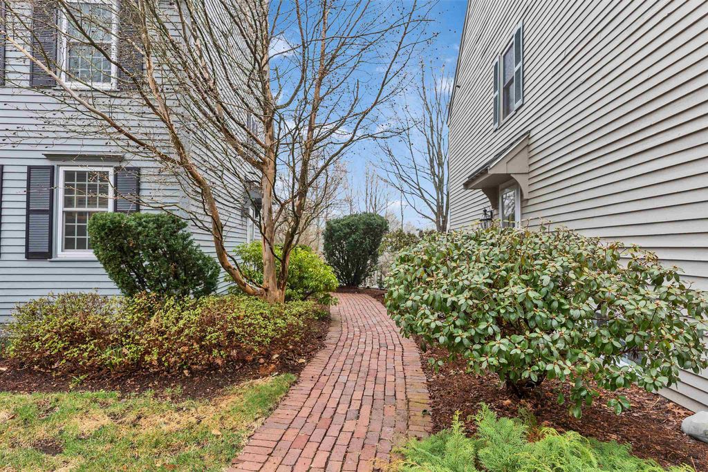 Photo of 7 Governor Square, Peterborough, NH 03458 (MLS # 5084497)