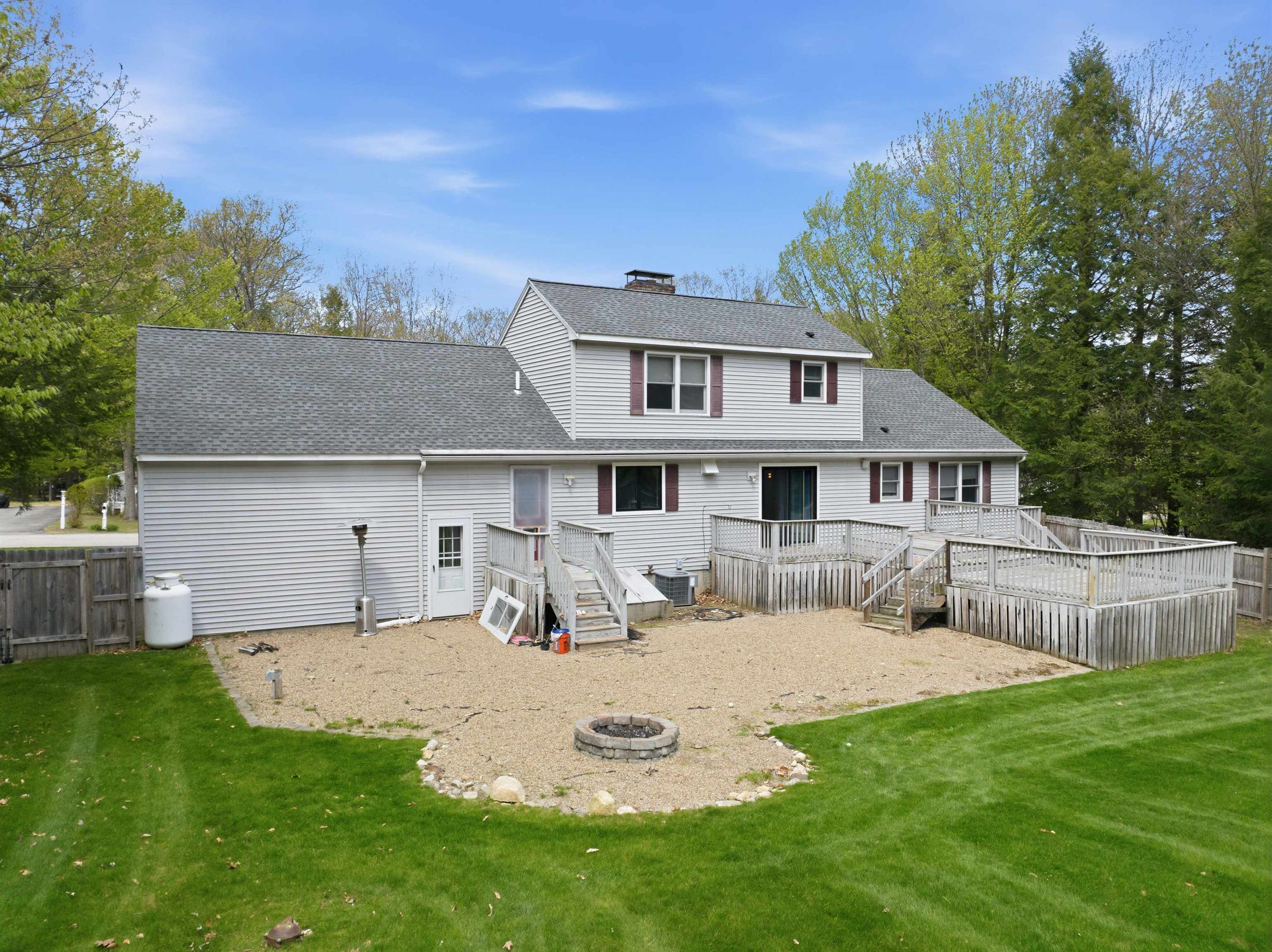 264 Hillcrest Drive