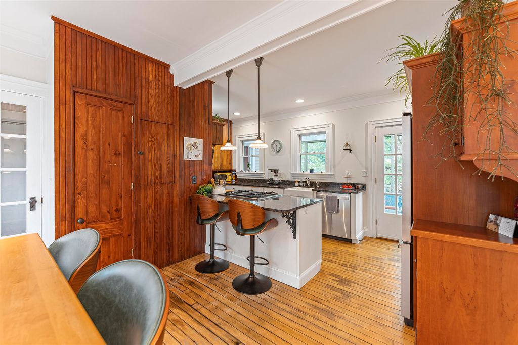 Photo of 23 Mount Vernon Street, Somersworth, NH 03878 (MLS # 5051226)