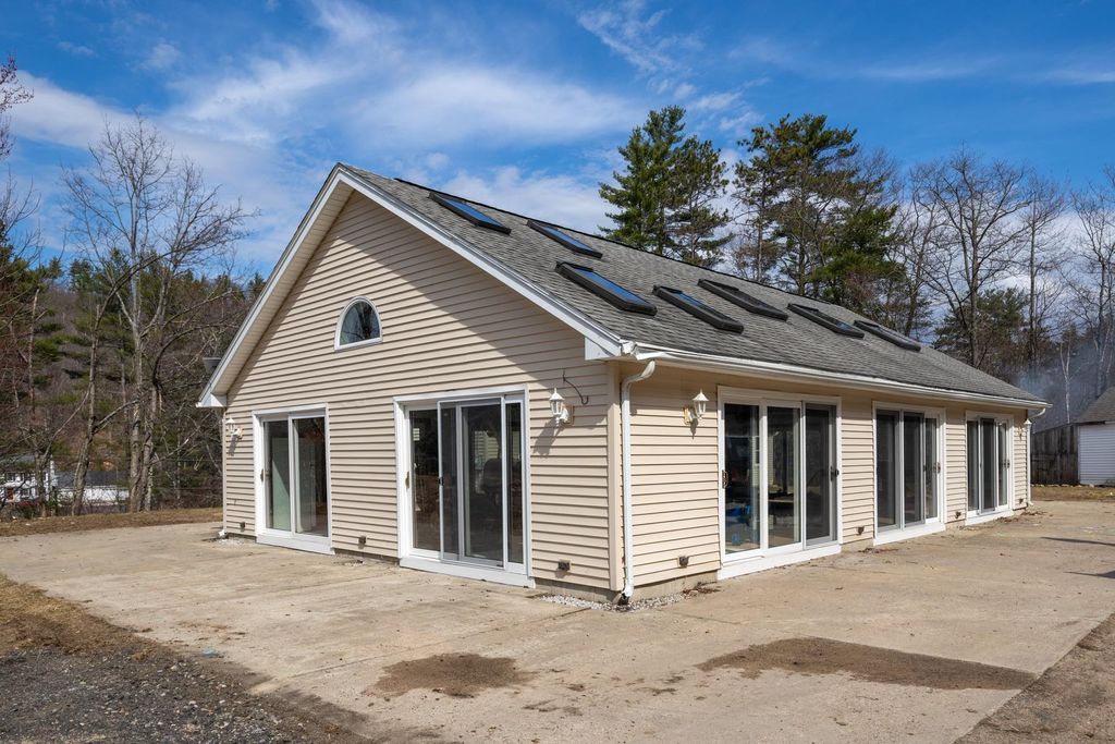 Photo of 699 Kings Highway, Middleton, NH 03887 (MLS # 5084231)