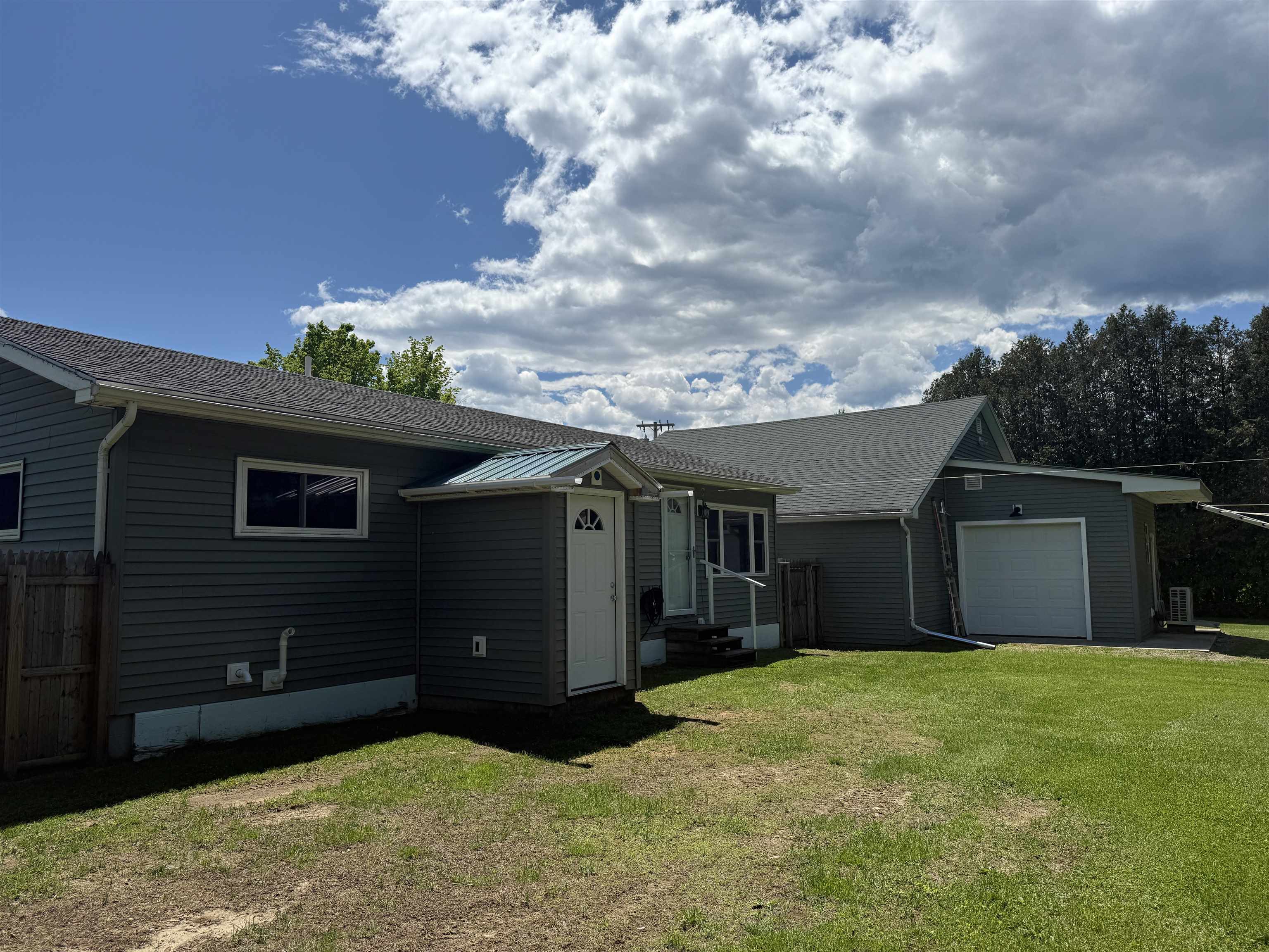 Morristown, Vermont 05661, United States, 3 Bedrooms Bedrooms, ,1 BathroomBathrooms,Residential,Pending,143253