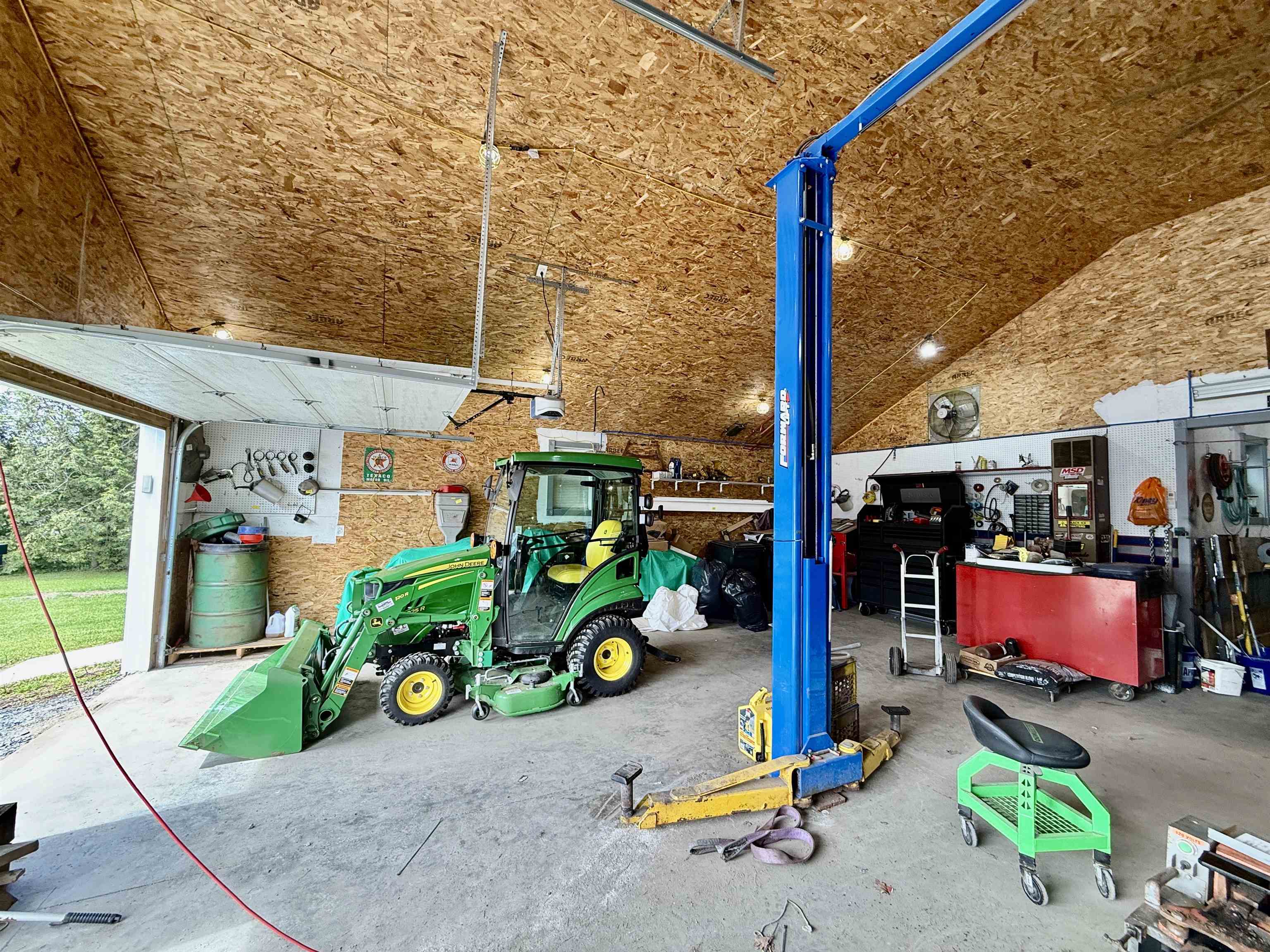 Morristown, Vermont 05661, United States, 3 Bedrooms Bedrooms, ,1 BathroomBathrooms,Residential,Pending,143253