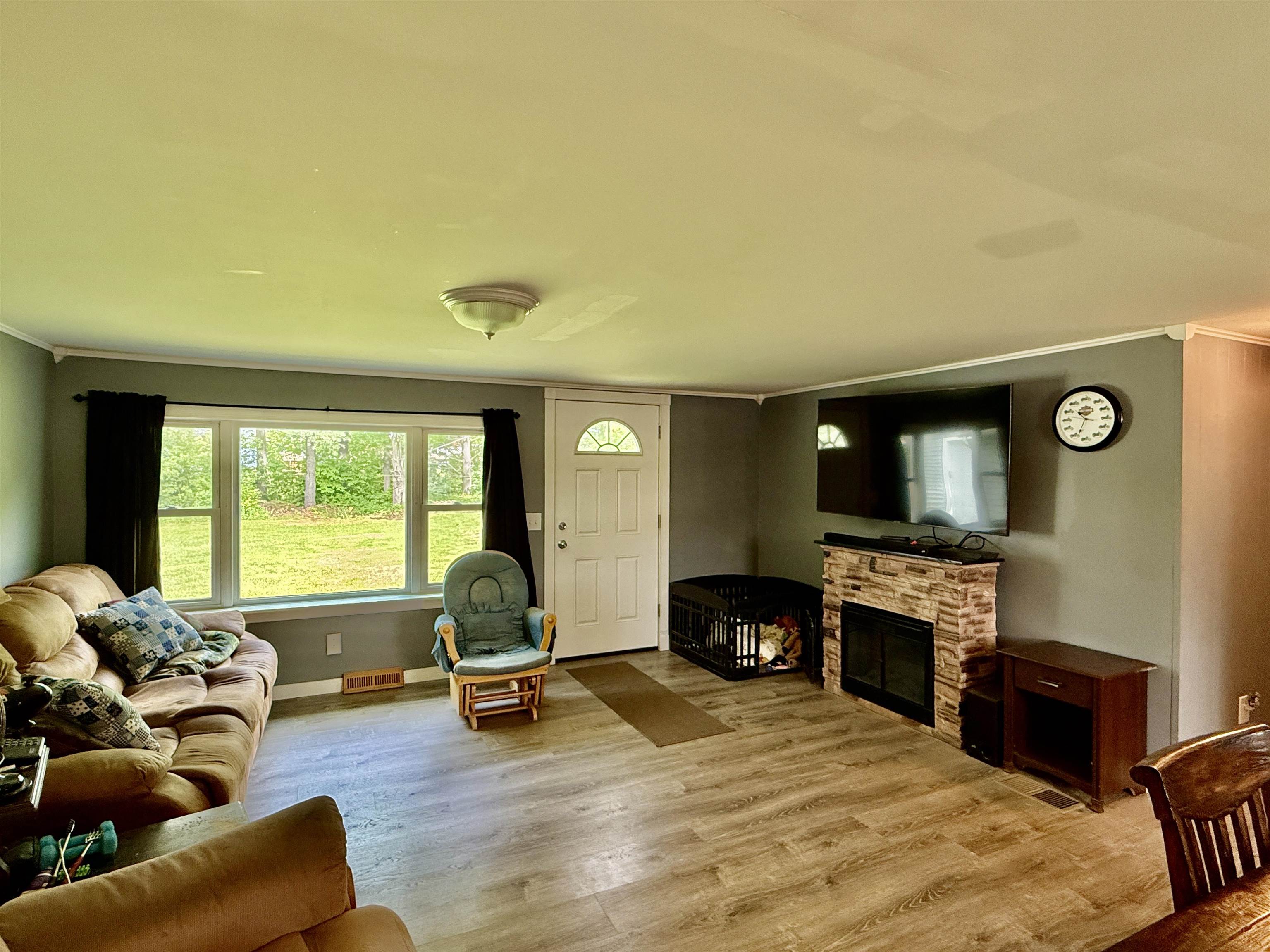 Morristown, Vermont 05661, United States, 3 Bedrooms Bedrooms, ,1 BathroomBathrooms,Residential,Pending,143253