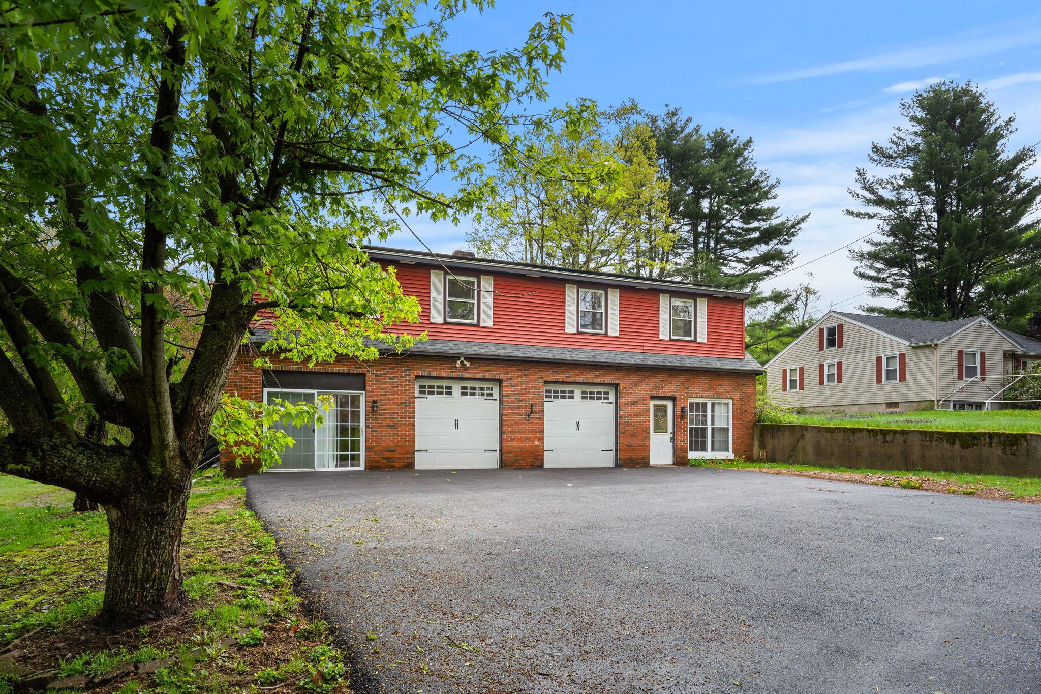7 Pond Road