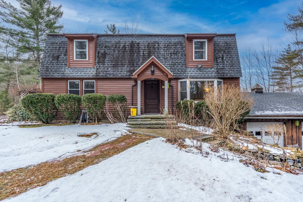 Photo of 35 Hood Road, Brookline, NH 03033 (MLS # 5078722)