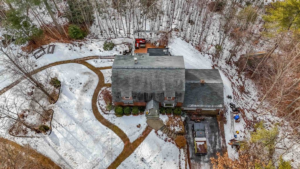 Photo of 35 Hood Road, Brookline, NH 03033 (MLS # 5078722)
