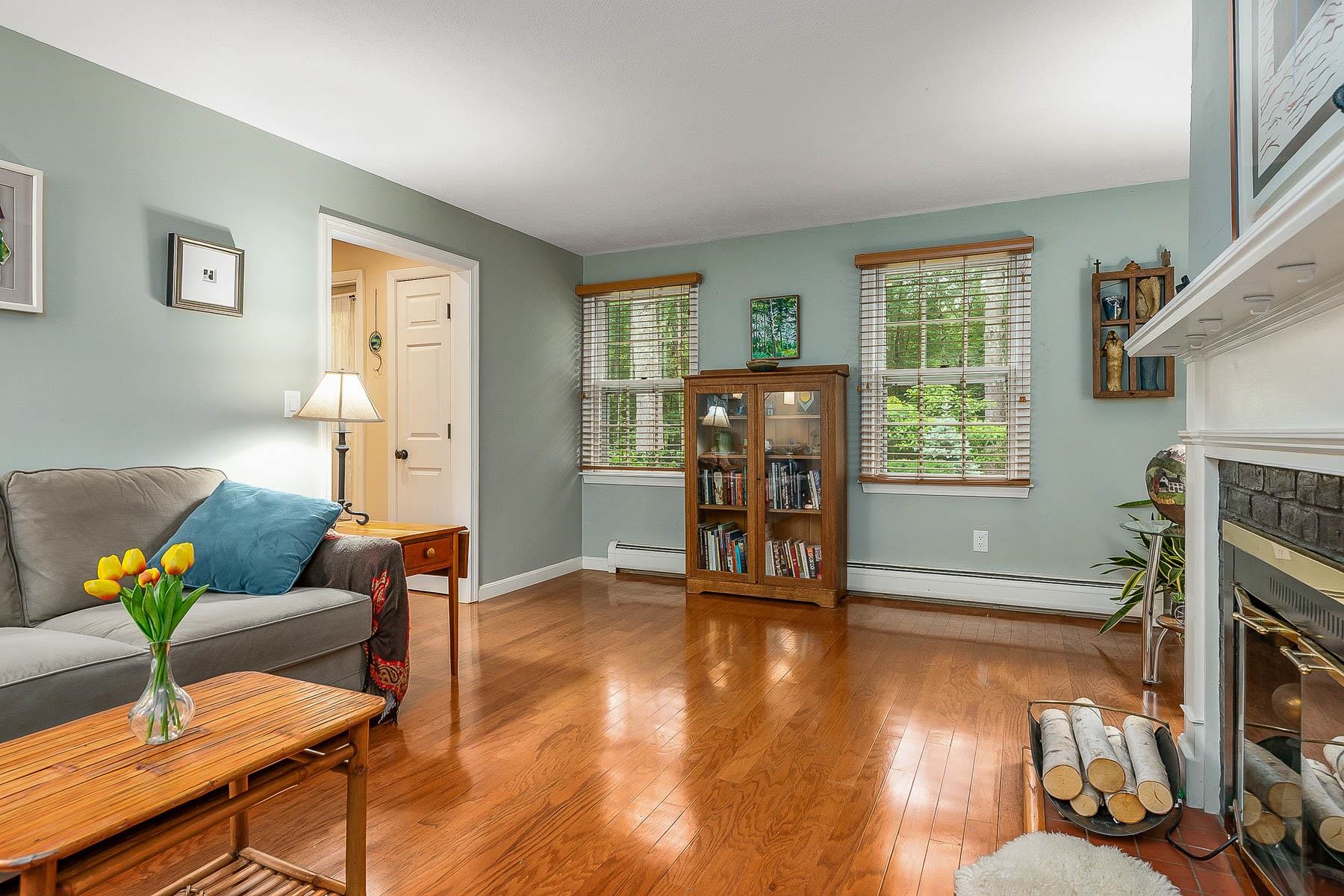 18 Boulder Brook Drive 3