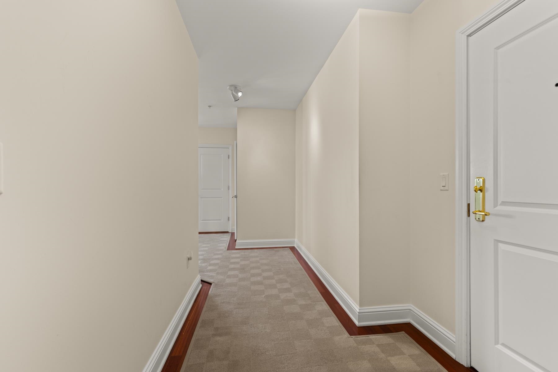 77 Hanover Street 12