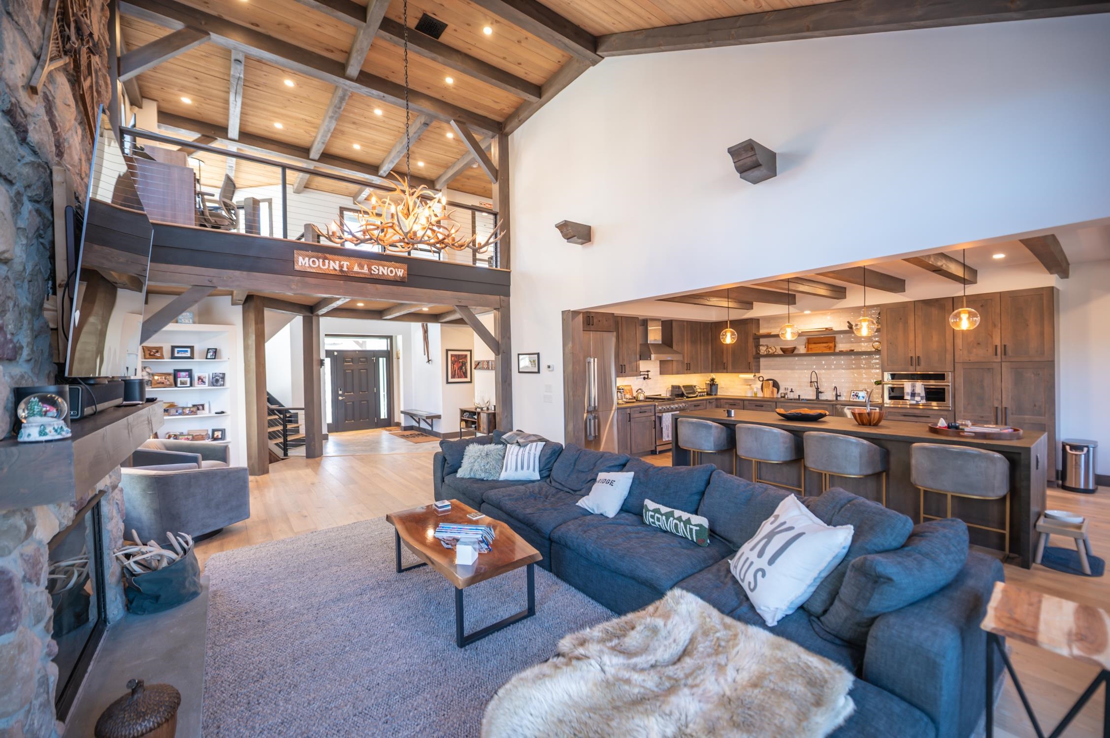 19B Boulder Ridge Drive 19B