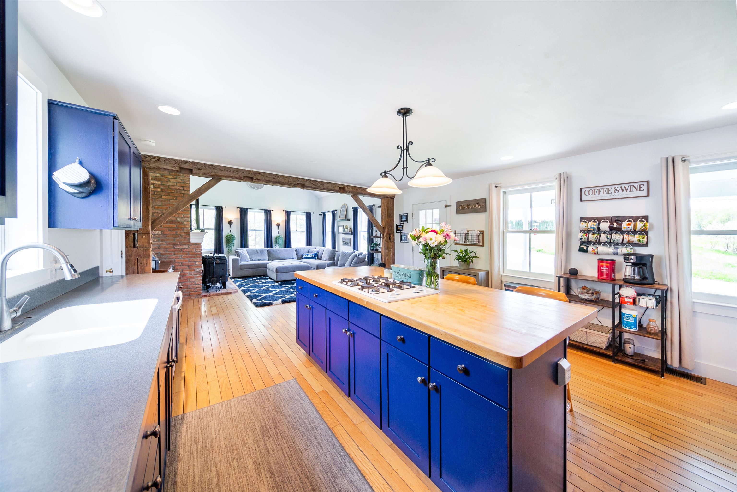 6 Sand Hill Road