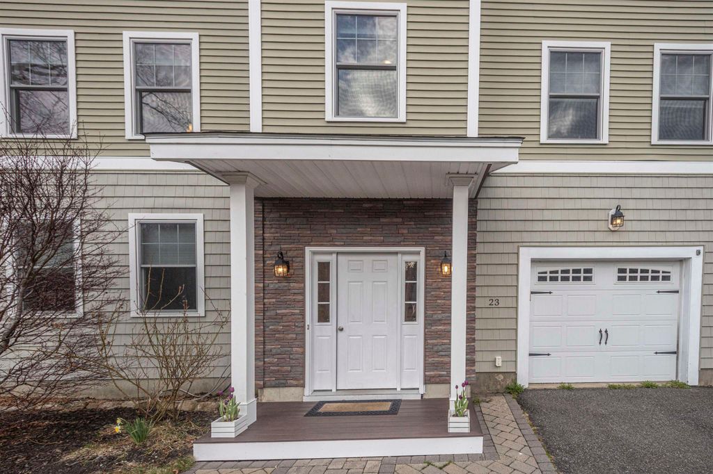 Photo of 23 Valleyview Drive, Merrimack, NH 03054 (MLS # 5083534)