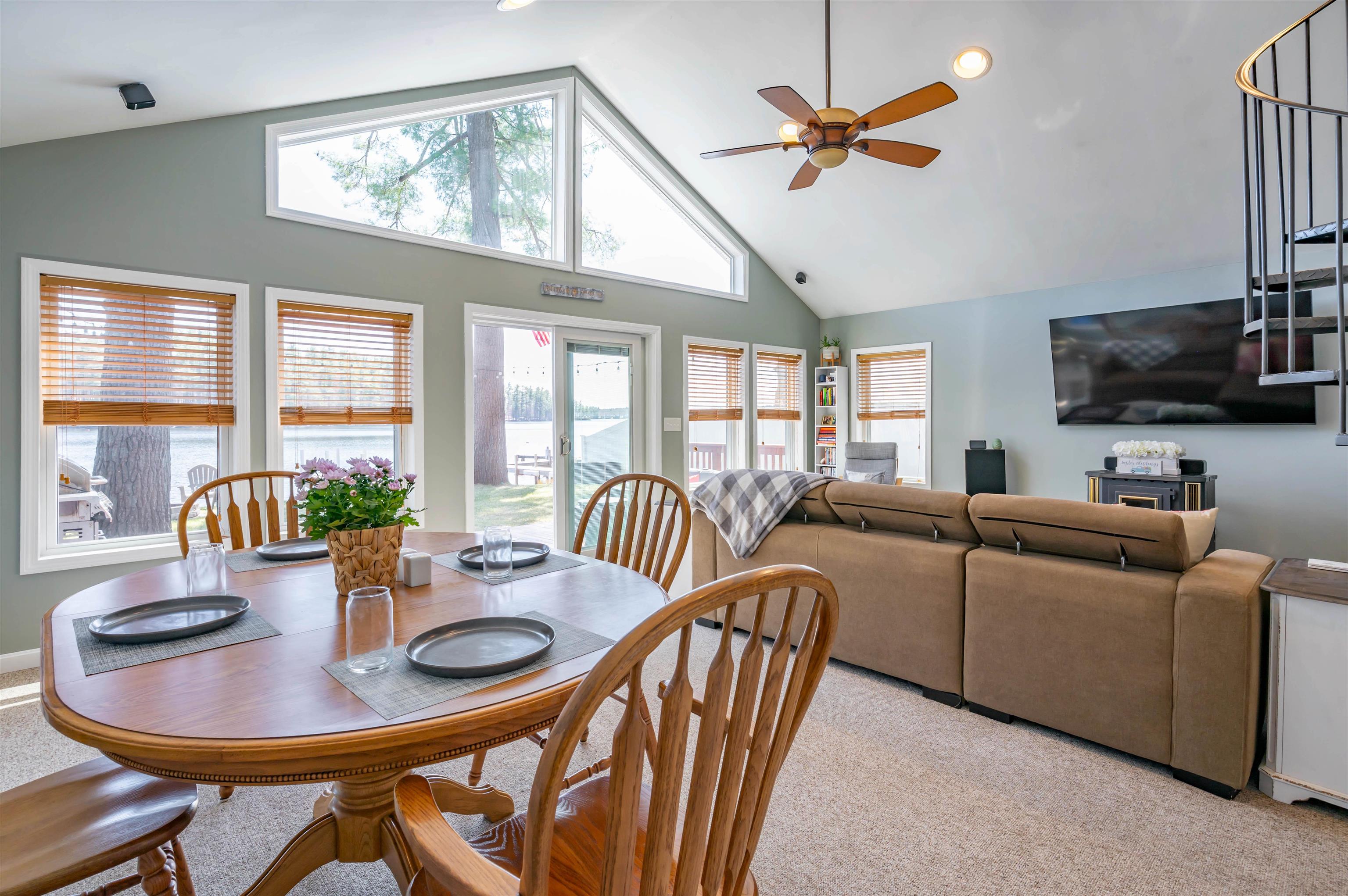 1011 Collettes Grove Road