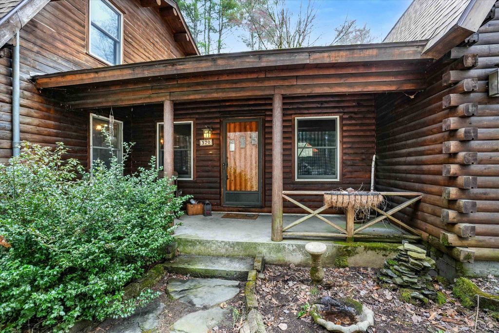 Photo of 370 Mccurdy Road, New Boston, NH 03070 (MLS # 5085315)