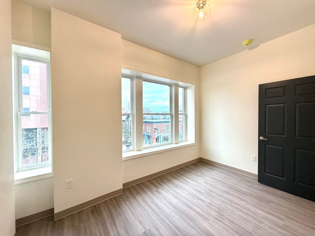 Photo of 1138 Elm Street, Manchester, NH 03101 (MLS # 5071583)