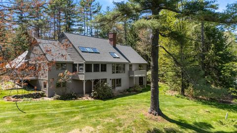 18 The Seasons New London NH 03257