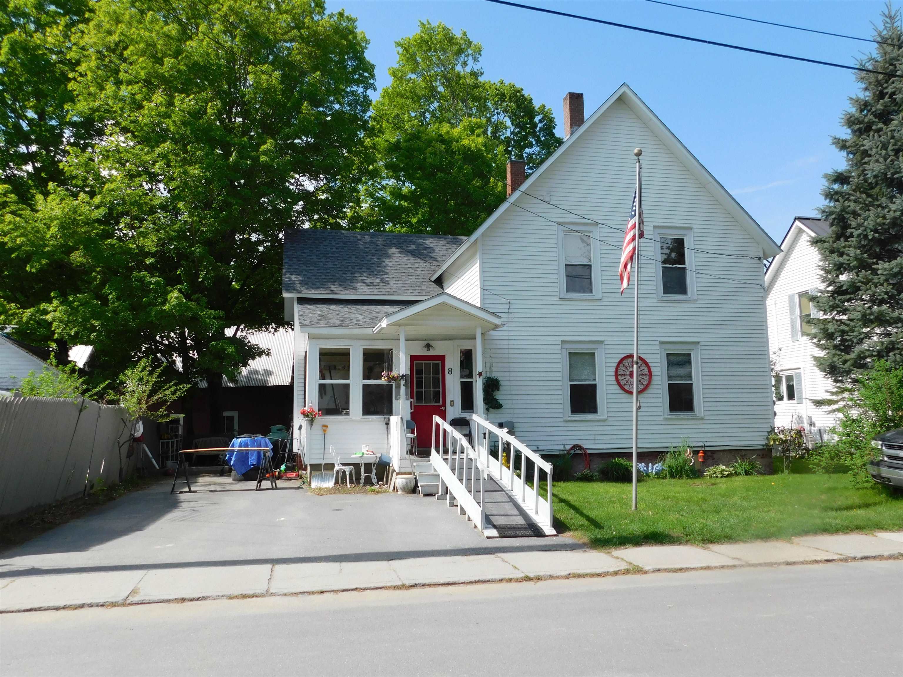 8 Center Street