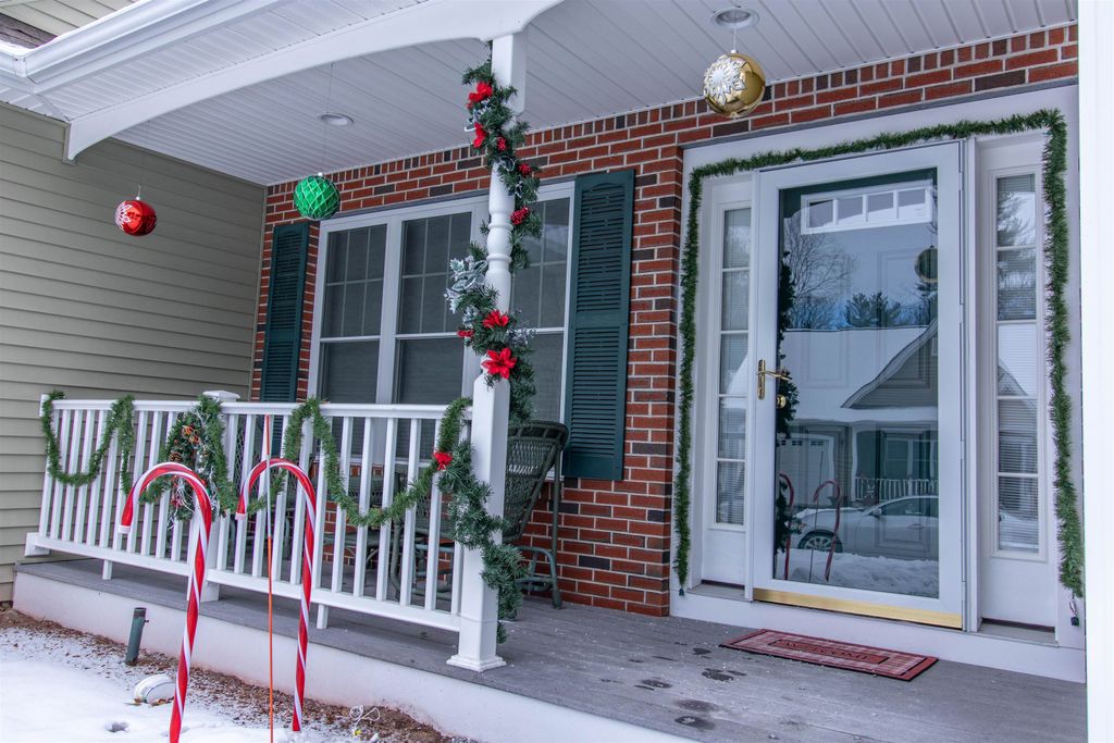 Photo of 21 Oblate Drive, Hudson, NH 03051 (MLS # 5078670)