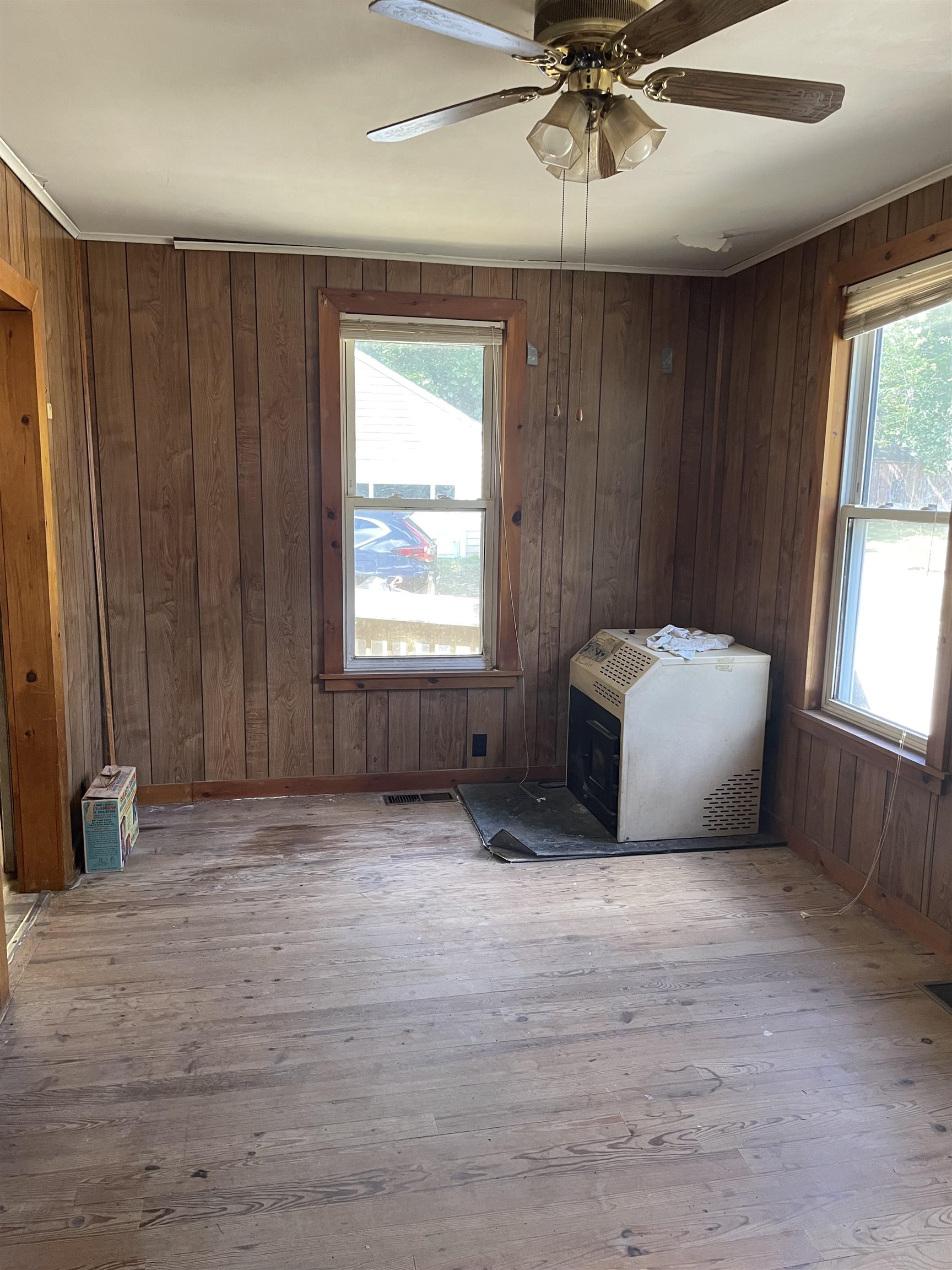 14 River Road