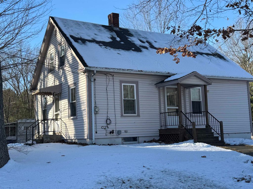 Photo of 9 Old Colony Road, Dover, NH 03820 (MLS # 5072417)