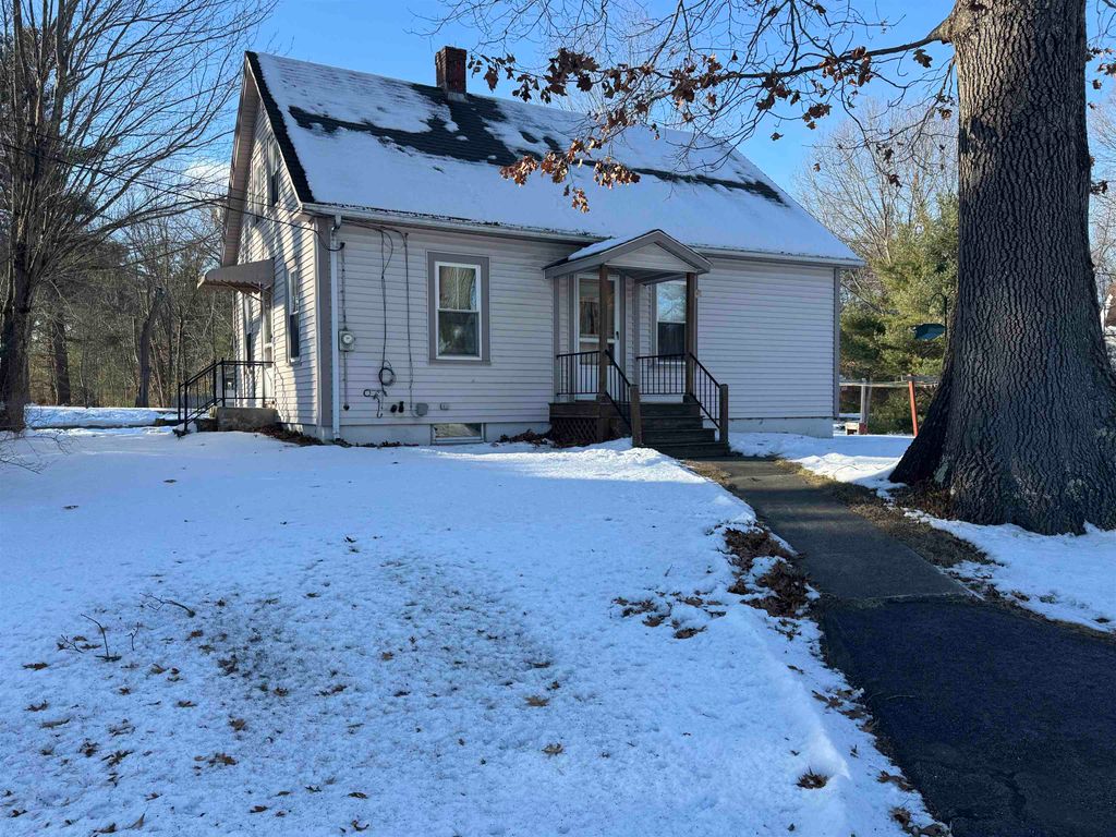 Photo of 9 Old Colony Road, Dover, NH 03820 (MLS # 5072417)