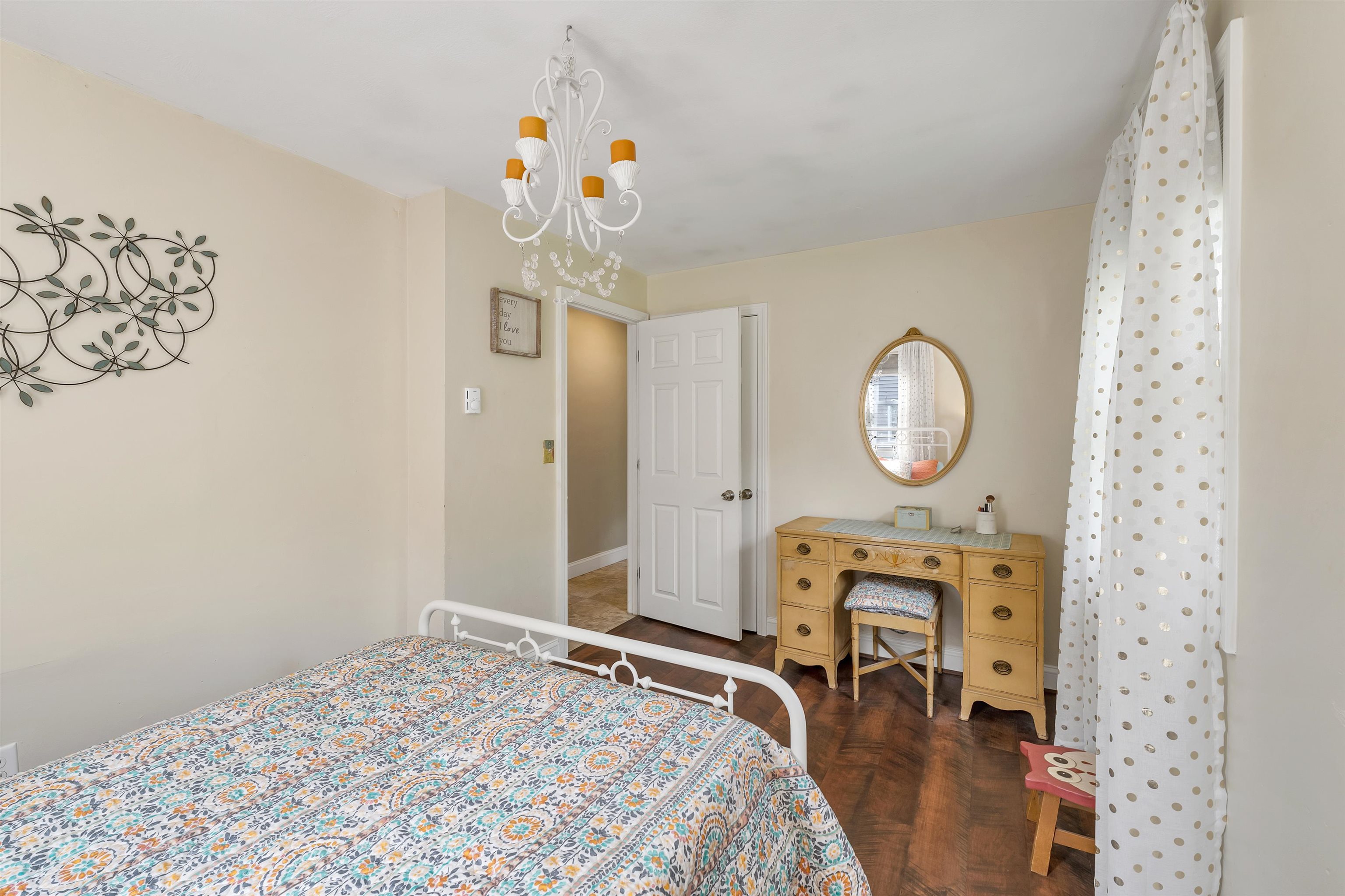 Milford, New Hampshire 03055, United States, 3 Bedrooms Bedrooms, ,1 BathroomBathrooms,Residential,Pending,130627