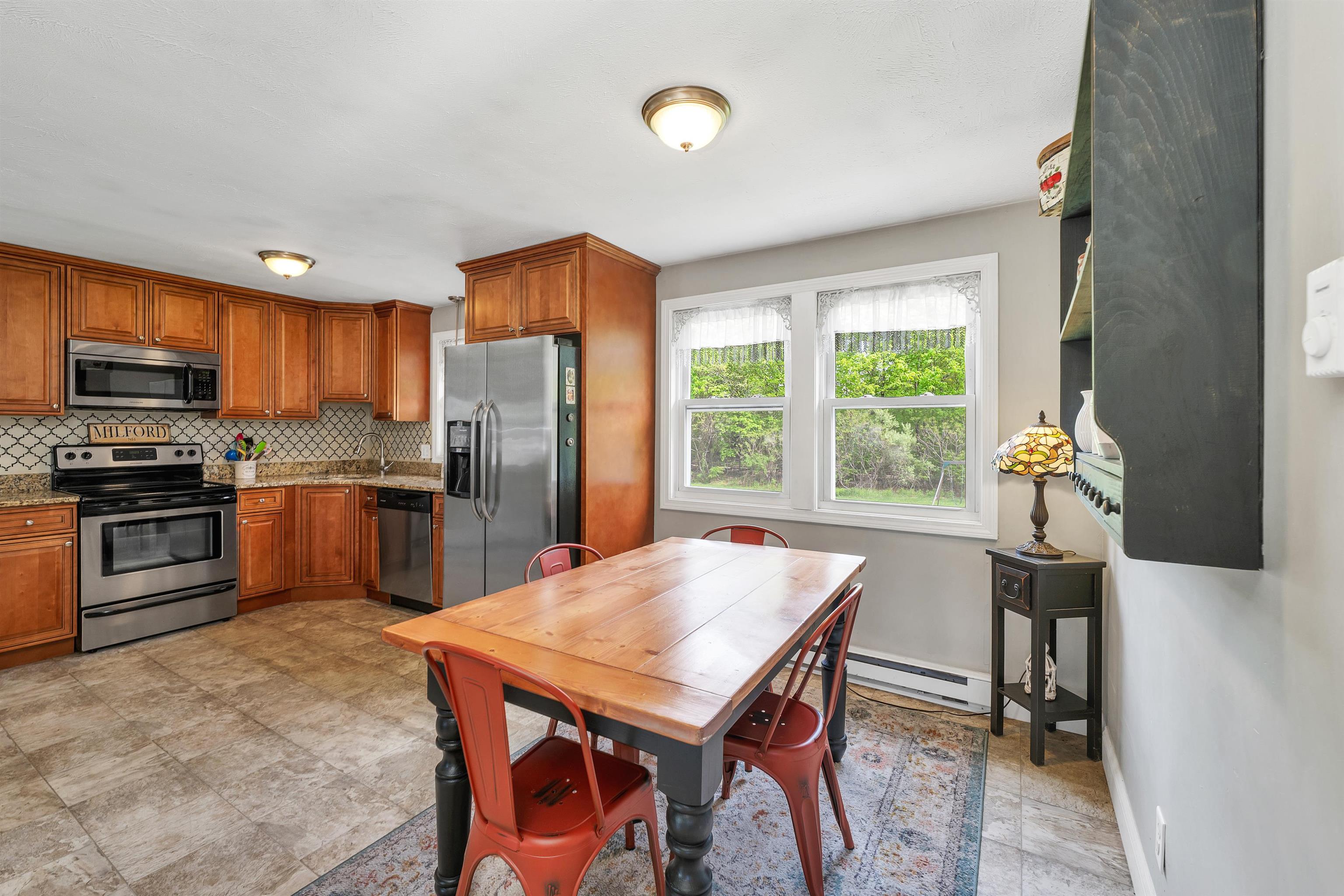 Milford, New Hampshire 03055, United States, 3 Bedrooms Bedrooms, ,1 BathroomBathrooms,Residential,Pending,130627