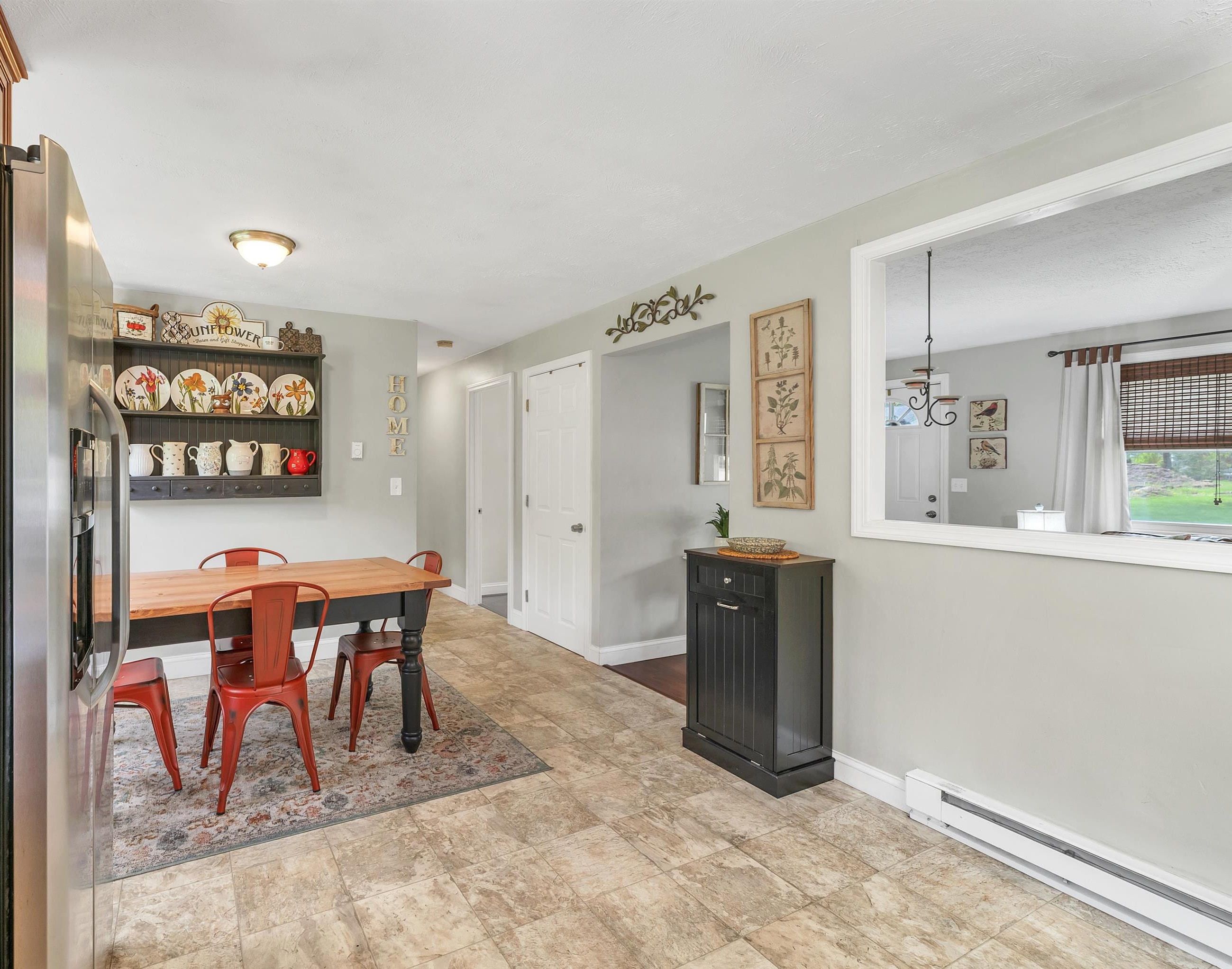 Milford, New Hampshire 03055, United States, 3 Bedrooms Bedrooms, ,1 BathroomBathrooms,Residential,Pending,130627