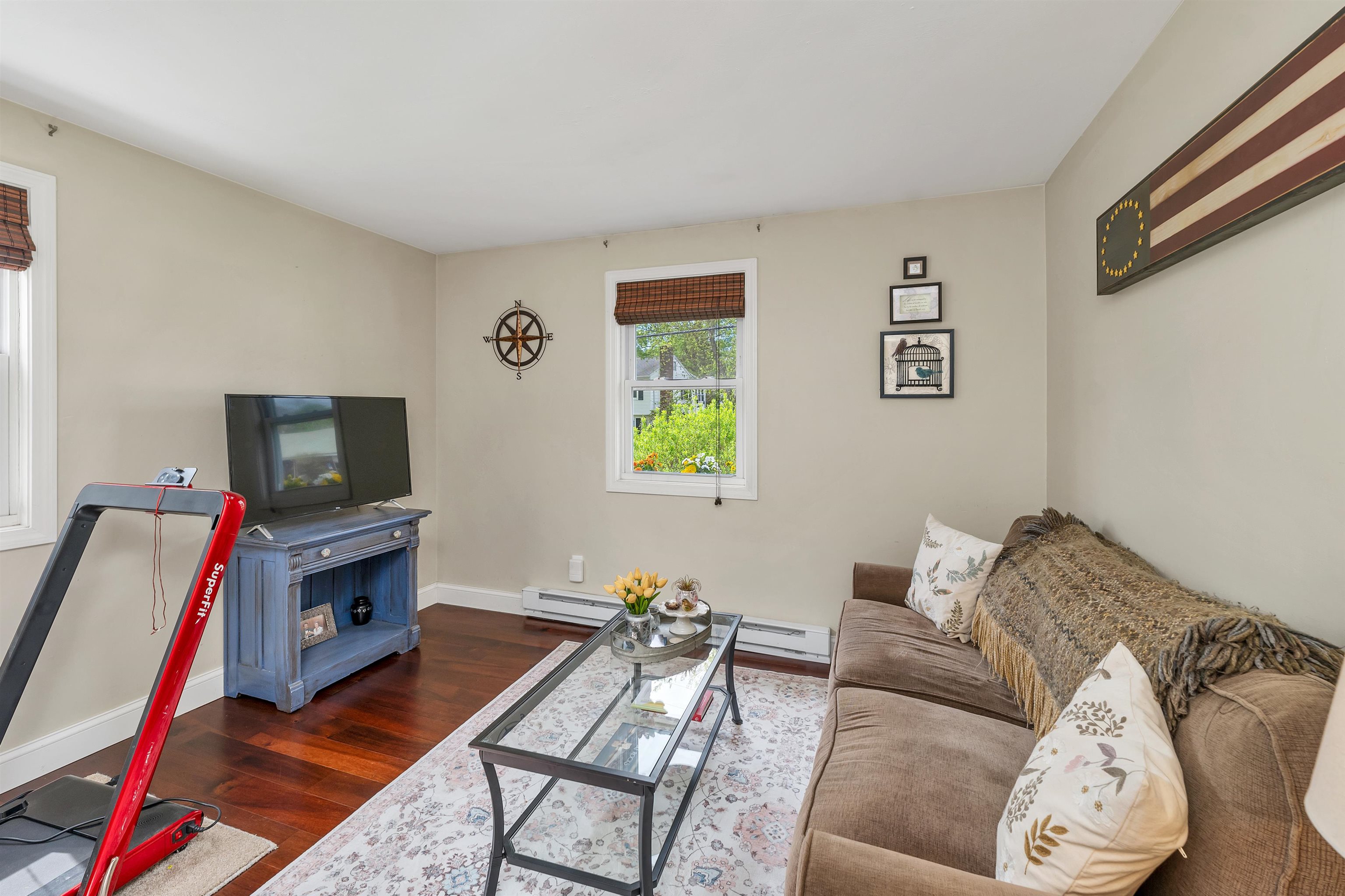 Milford, New Hampshire 03055, United States, 3 Bedrooms Bedrooms, ,1 BathroomBathrooms,Residential,Pending,130627