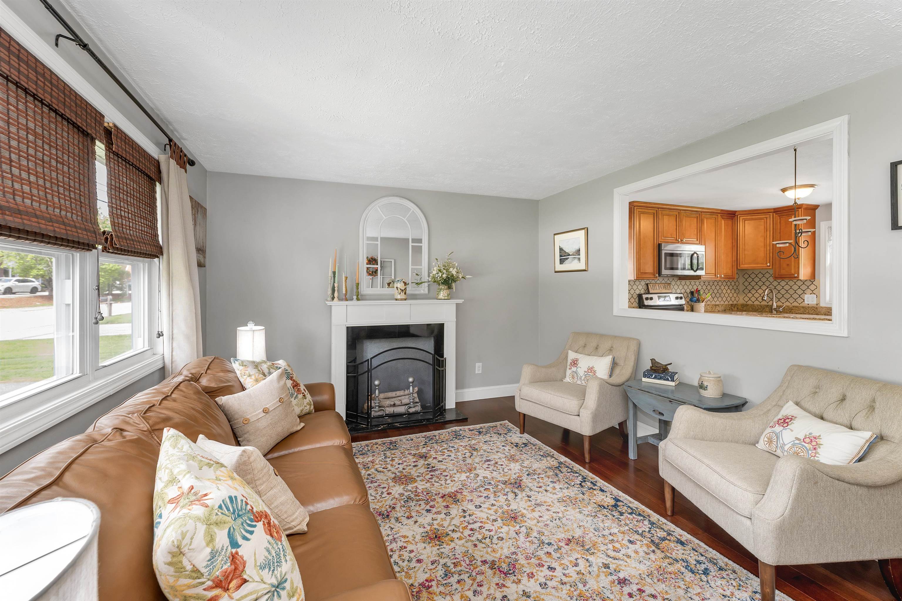 Milford, New Hampshire 03055, United States, 3 Bedrooms Bedrooms, ,1 BathroomBathrooms,Residential,Pending,130627