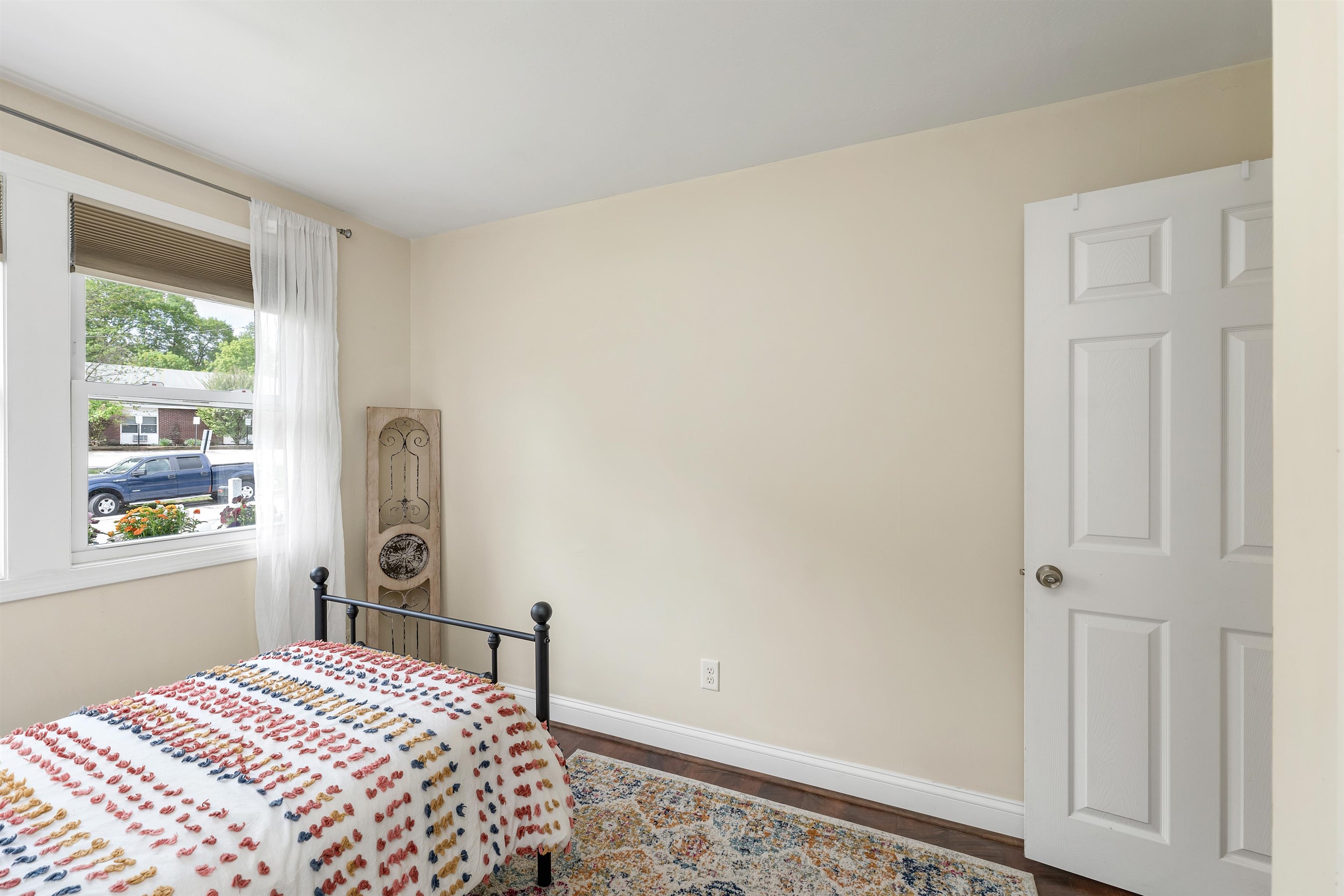 Milford, New Hampshire 03055, United States, 3 Bedrooms Bedrooms, ,1 BathroomBathrooms,Residential,Pending,130627