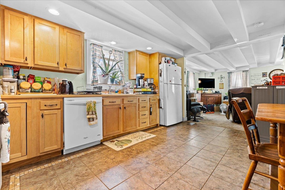 Lyndon, Vermont 05851, United States, 3 Bedrooms Bedrooms, ,2 BathroomsBathrooms,Residential,Active,132238