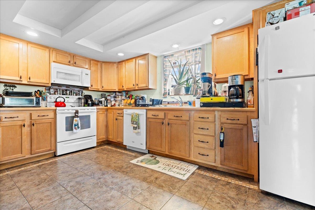 Lyndon, Vermont 05851, United States, 3 Bedrooms Bedrooms, ,2 BathroomsBathrooms,Residential,Active,132238