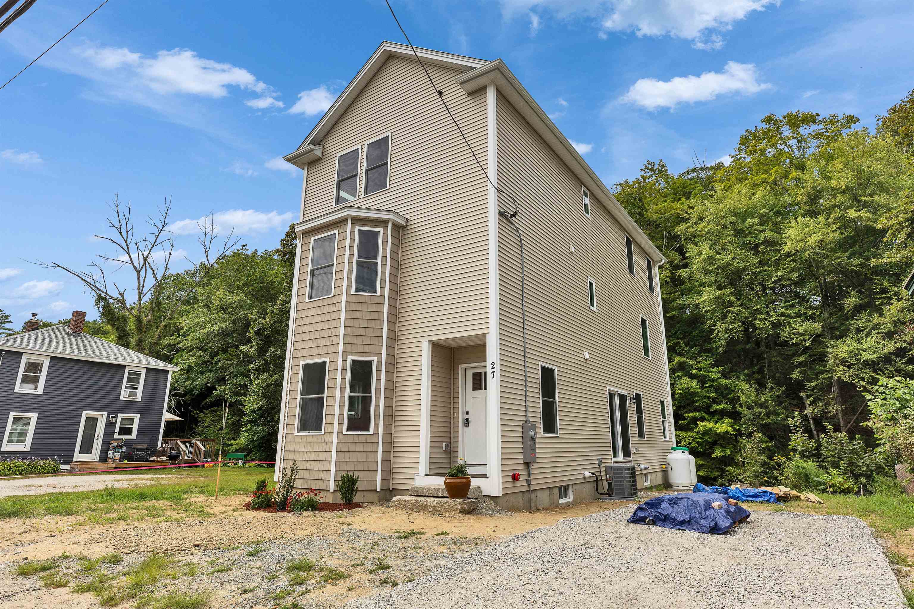 27 Island Street