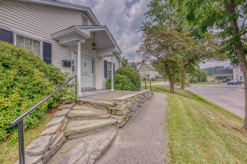 Photo of 188 Cottage Street, Littleton, NH 03561 (MLS # 5077626)