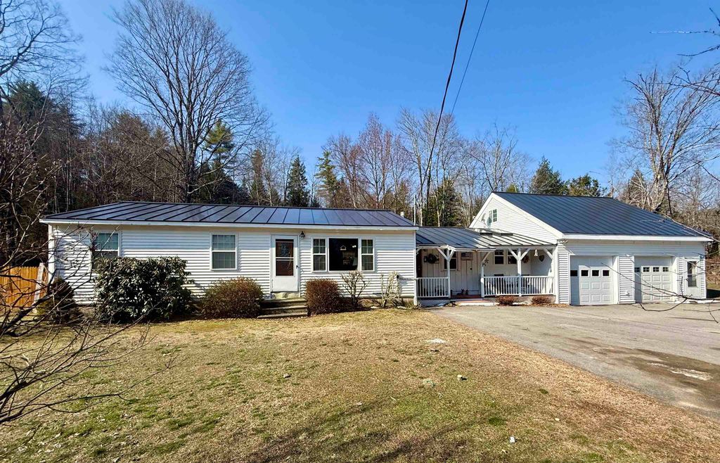 Photo of 42 Farrell Loop, Warner, NH 03278 (MLS # 5083115)